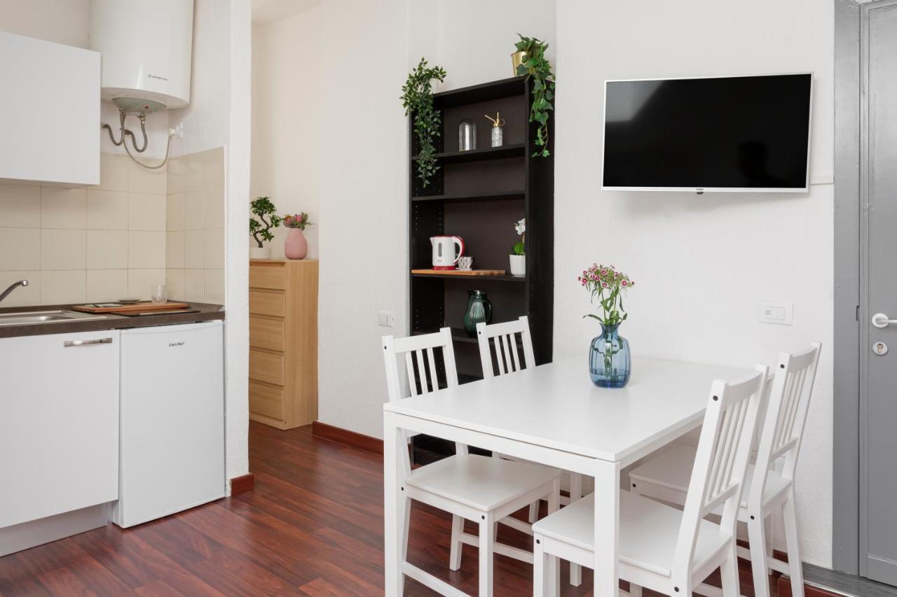 ميلان 1 Bedroom Apt - Duomo 4 المظهر الخارجي الصورة